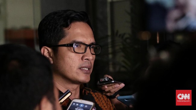 KPK menyebut sudah ada ditetapkan sebagai tersangka terkait penggeledahan yang dilakukan di Kabupaten Malang, salah satunya pendopo bupati Rendra Kresna.