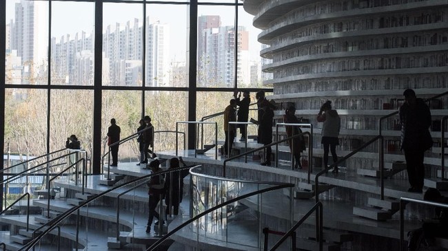 FOTO: Terpancing Datang ke Perpustakaan Cantik di China