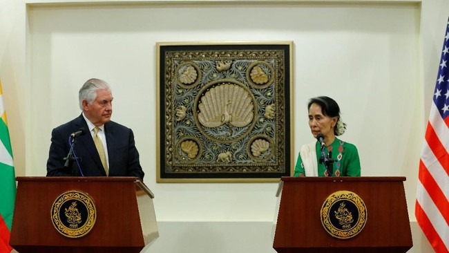 Menteri Luar Negeri Amerika Serikat, Rex Tillerson, mendesak Myanmar menggelar penyelidikan kredibel terkait dugaan pelanggaran hak asasi manusia di Rakhine.