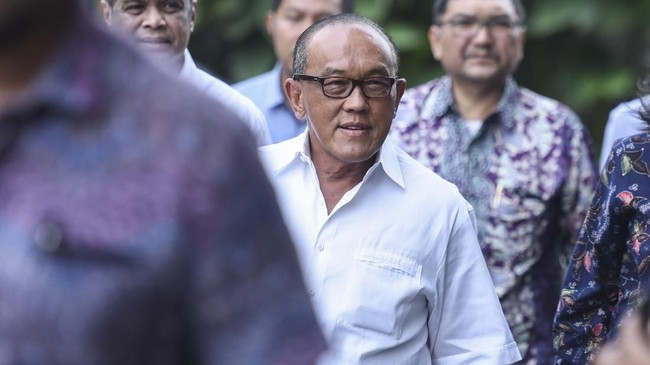 Aburizal Bakrie menyatakan telah disuntik vaksin Nusantara yang digagas mantan Menteri Kesehatan Terawan Agus Putranto.