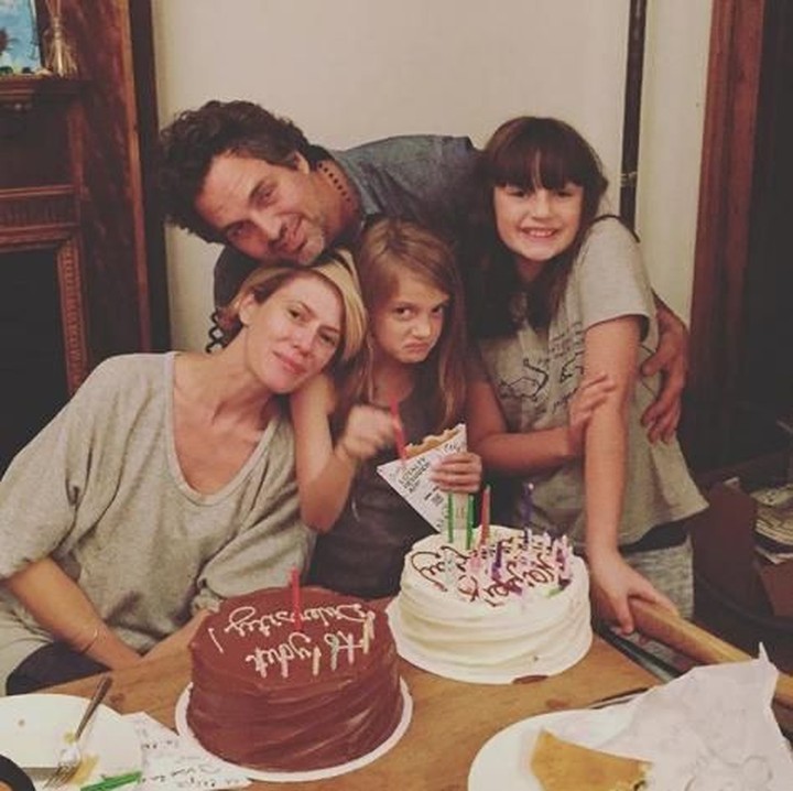 <p>Nggak pernah ketinggalan momen bareng keluarganya. (Foto: Instagram/markruffalo)</p>