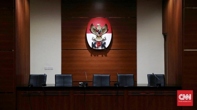 Sepanjang tahun 2018, sebanyak 31 kepala daerah dan mantan kepala daerah ditangkap KPK. Mereka yang diduga merugikan negara ini mayoritas kader partai politik.