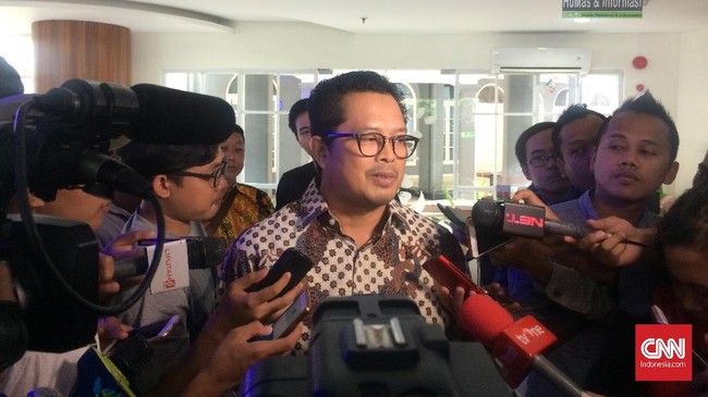 Wakil Ketua Dewan Pakar DPP Partai Golkar, Mahyudin menyesalkan munculnya isu yang menyatakan kecelakaan yang dialami Setya Novanto merupakan hasil rekayasa.