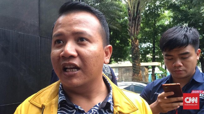 AMPG akan terus mengawal Ketua Umum Golkar Setya Novanto, termasuk menjaga di Rumah Sakit.
