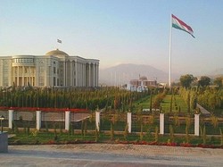 Belum Ada Kasus Corona, Presiden Tajikistan Imbau Muslim Tidak Puasa