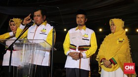 Resmi Maju Pilgub Sulsel, Nurdin Halid-Aziz Umbar Janji Manis