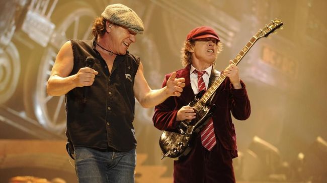 Band legendaris AC/DC merilis album baru berisi semangat mendiang sang gitaris Malcolm Young dalam album baru bertajuk Power Up pada Jumat (13/11).