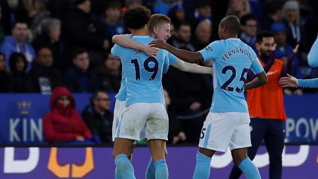 Laju Manchester City di pekan ke-11 Liga Primer Inggris masih belum bisa terbendung. The Citizens menekuk tuan rumah Leicester 2-0.