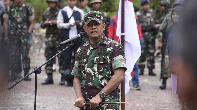 Panglima TNI membeberkan tuntutan kelompok bersenjata di Papua, di antaranya menutup operasi Freeport dan melepaskan diri dari NKRI.
