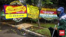 Karangan Bunga dan Doa Bernada Satire itu untuk Setnov