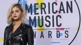 Selena Gomez Curhat Pengalaman Melawan Penyakit Lupus