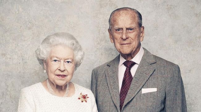 Suami Pemimpin Inggris, Pangeran Philip dilarikan ke rumah sakit di London untuk menjalani operasi panggul. 