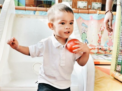 Tingkah Menggemaskan Rihga, Anak Revalina S Temat