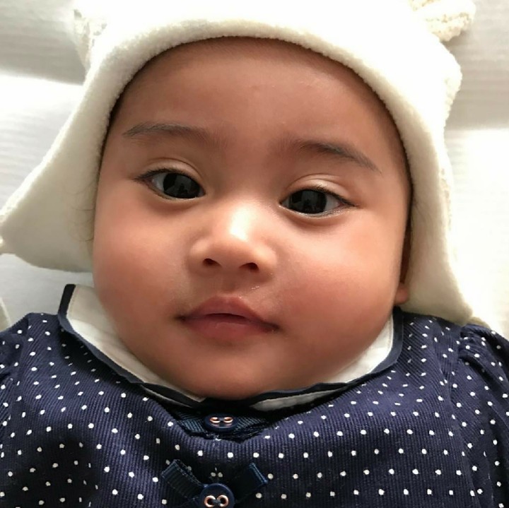 <p>Lihat pipi chubby Vania, nggak tahan pengen nyubit deh. (Foto: Instagram/vaniaathabina24)</p>