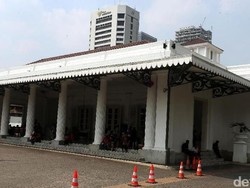Sejumlah Pejabat DKI Kena COVID, PAN Nilai Semua Gedung di Balkot Perlu Ditutup