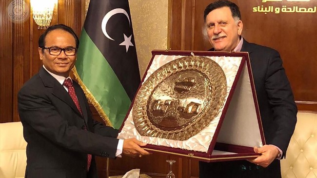 Dalam pamitan dengan para pejabat Libya, Dubes RI Raudin Anwar menyatakan Indonesia siap mengirim perawat dan pengusaha ke Libya.