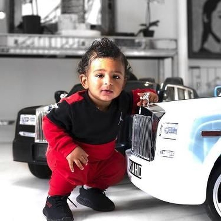 <p>Lihat, hits banget kan, Bun, gaya Asahd. (Foto: Instagram/djkhaled)</p>