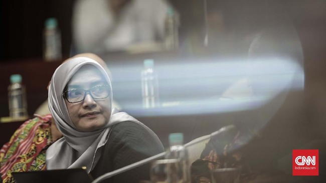Komisioner KPU Evi Novida mengatakan data yang diserahkan Ditjen Dukcapil Kemendagri bukan hal baru sehingga tidak ada penambahan dalam daftar pemilih tetap.