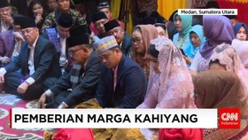 Prosesi Pemberian Marga untuk Kahiyang Ayu