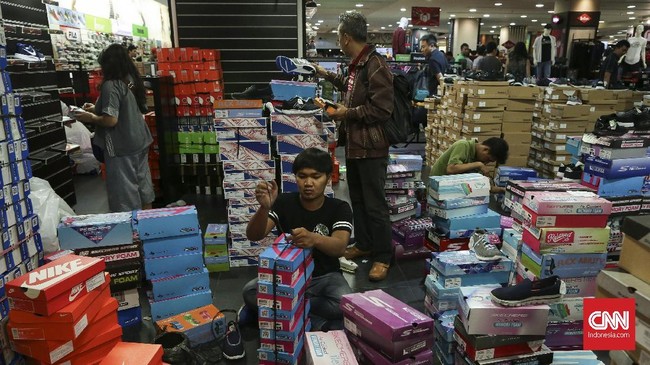 Aprindo Optimis Bisnis Ritel Tumbuh Nyaris Dua Digit di 2018 Asosiasi Pengusaha Ritel Indonesia (Aprindo) optimistis bisnis ritel dapat tumbuh mencapai angka sembilan persen sepanjang 2018.