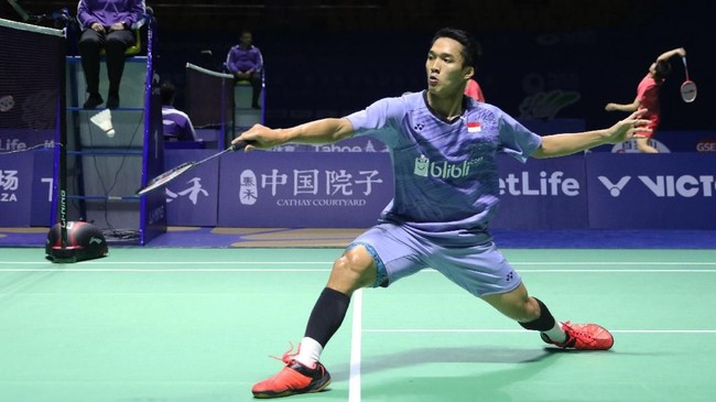 Pebulutangkis Indonesia Jonatan Christie meminta maaf kepada warga Indonesia usai tersingkir di putaran pertama Indonesia Masters 2018.