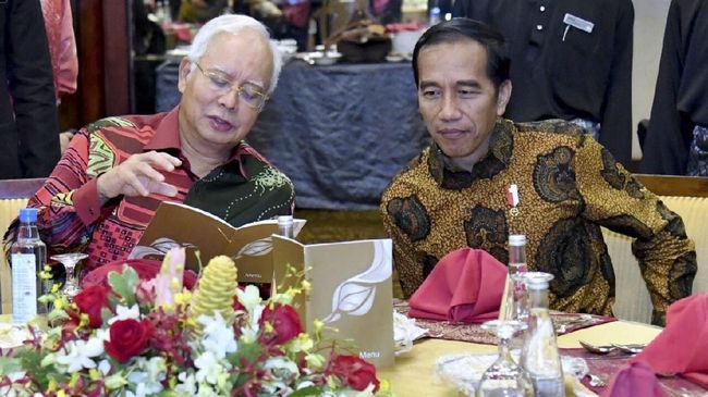 Di Kuching, Jokowi-Najib Hasilkan Enam Lembar Kesepakatan