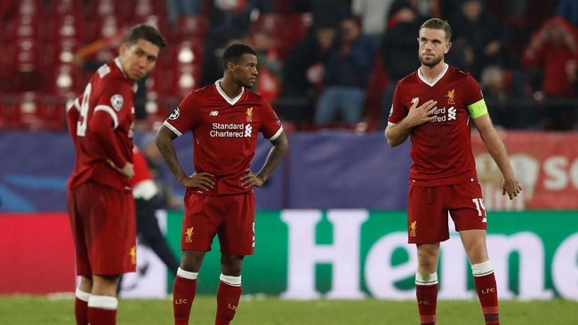 Liverpool harus puas dengan raihan satu poin meski sempat unggul tiga gol sedangkan Real Madrid sukses menghantam APOEL Nicosia dengan skor 6-0.