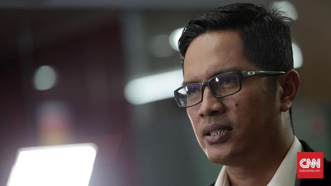 Meski dakwaan antara Setnov, Irman, Sugiharto, dan Andi Narogong berbeda, namun KPK menyebut kerugian negara dalam dugaan korupsi e-KTP tetap sama.