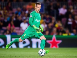 Courtois Puji Ter Stegen: Jago Pakai Kaki Juga!