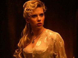 Adegan Seks Teraneh Bagi Scarlett Johansson