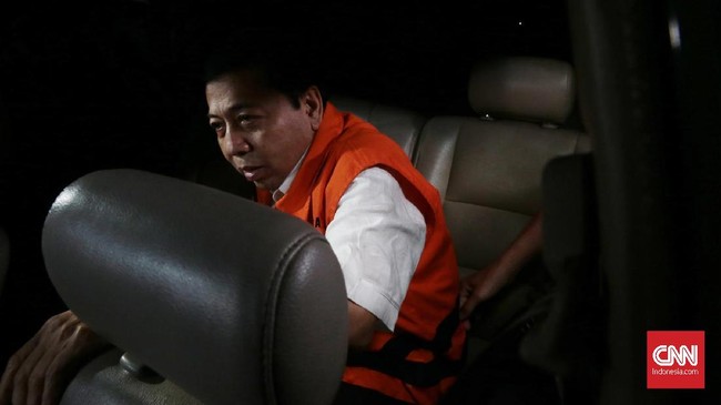 Survei Poltracking menunjukkan, elektabilitas Golkar terpengaruh oleh kasus hukum Setya Novanto. Konsolidasi pun disebut akan dilakukan Golkar.
