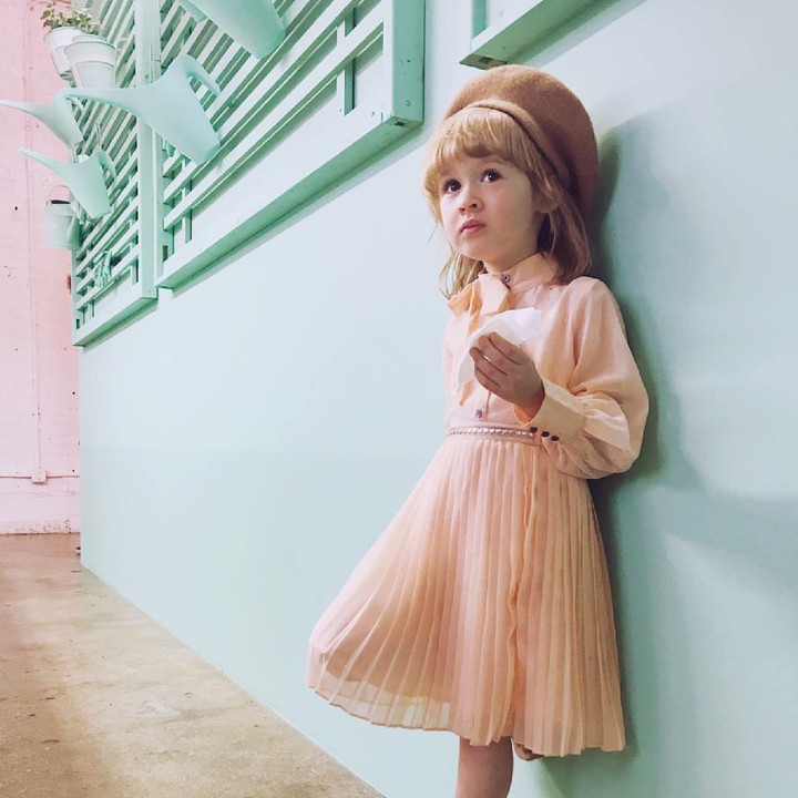 <p>Goldie yang menggemaskan adalah anak Coury Combs, founder Fancy Treehouse. Hmm, nggak heran ya Goldie stylish banget. (Foto: Instagram/fancytreehouse)</p>