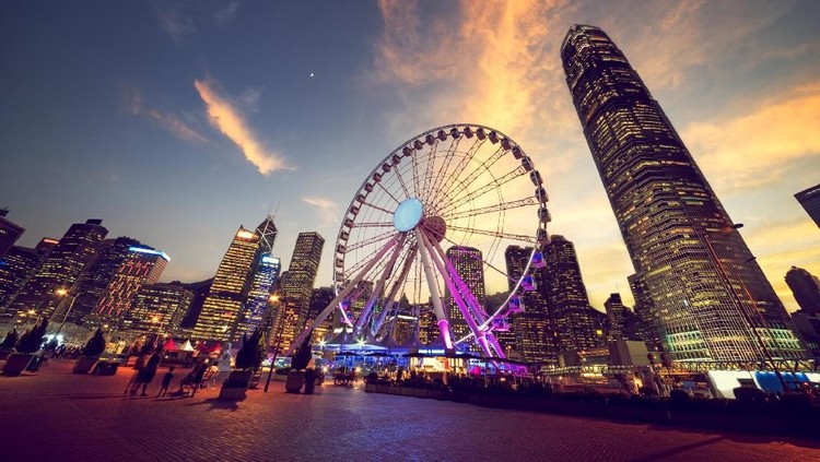 Jalan-jalan ke Hong Kong sama anak tapi nggak bikin jebol kantong? Bisa banget kok, Bun.