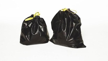 img-title Balenciaga Luncurkan Tas Kresek Bak Kantong Sampah, Dijual Rp26 Juta