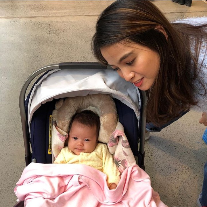 <p>Acha Septriasa melahirkan anak semata wayangnya, Bridgia Kalina Kharisma, pada 2017 di RS Royal Hospital for Women Sydney, Australia. Acha menetap di Australia sejak menikah dengan Vicky Kharisma pada 2016 silam. (Foto: Instagram @septriasaacha)</p>