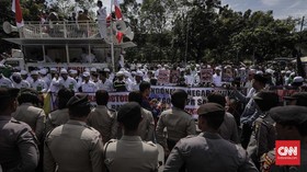Ribuan Aparat Disiapkan Jaga Aksi 64 Tentang Sukmawati