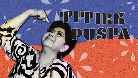 8 Momen Senandung 'Eyang' Titiek Puspa