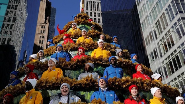FOTO: Melihat Riuhnya 'Macy's Thanksgiving Day Parade'