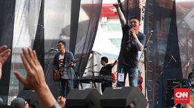 9 Tahun Vakum, D.O.T Demam Panggung di 'The 90's Festival'