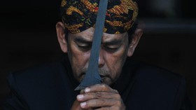FOTO: Kisah 200 Tahun Desa Empu Keris di Madura