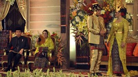Melaney Ricardo Takjub dengan Pesta Adat Kahiyang-Bobby