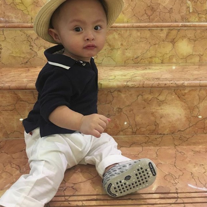 <div>Atharva Bimasena Saputra, itulah nama lengkap Bima. Namanya bagus ya, Bun. (Foto: Instagram @tatjanadanbima)</div>