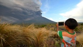 Imbas Gunung Agung, Operator Sebut Layanan Telko Masih Normal