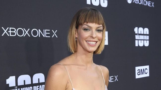 Bukan hanya aktor pengganti yang meninggal dunia di tengah produksi The Walking Dead. Musim terbaru serial zombi itu juga mendapat penonton paling sedikit.