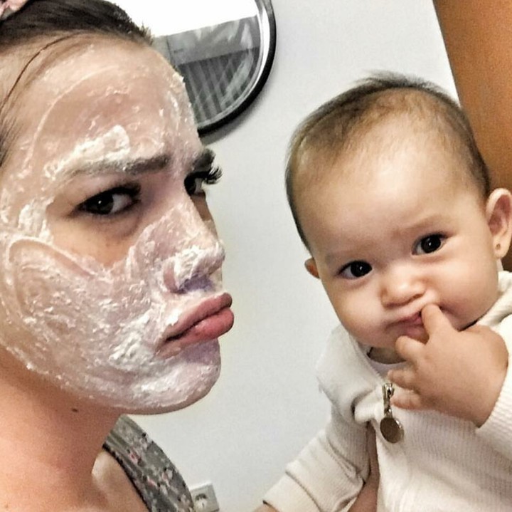 <p>Alita pengen maskeran juga, Nak? (Foto: Instagram/alicenorin)</p>