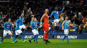 Napoli Gusur Inter Milan di Puncak Klasemen Serie A