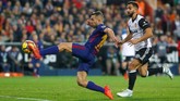 FOTO: Kontroversi Gol Lionel Messi Tak Disahkan Barcelona ditahan imbang Valencia 1-1 di Stadion Mestalla pada pertandingan La Liga yang diwarnai kontroversi gol Lionel Messi tidak disahkan.