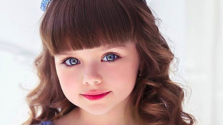 Anastasiya Knyazeva gadis 6 tahun yang kayak boneka