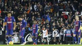 FOTO: Kontroversi Gol Lionel Messi Tak Disahkan Barcelona ditahan imbang Valencia 1-1 di Stadion Mestalla pada pertandingan La Liga yang diwarnai kontroversi gol Lionel Messi tidak disahkan.