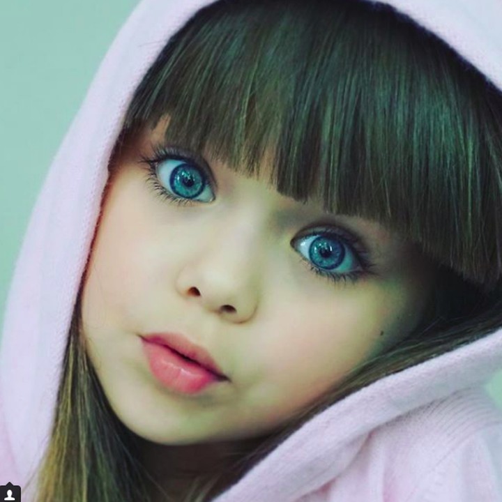 <p>Tanpa pakai soft lens, mata Anna udah biru gini. Indahnya. (Foto: Instagram/ @anna_knyazeva_official)</p>